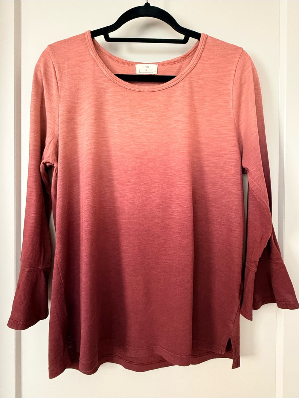 T.La Women's Ombre Crewneck Long-Sleeve Top - Dusty Rose to Burgundy (Anthro)